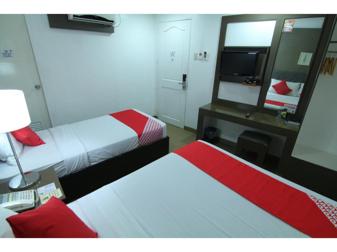 Oyo 24H City Hotel Near Makati Medical Center Makati City Ngoại thất bức ảnh